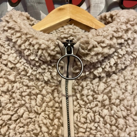 Fuzzy Zip-Up Jacket - Picture 4 of 7